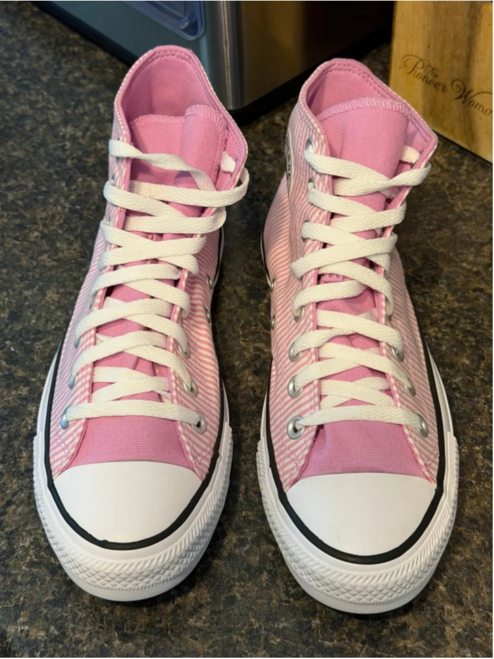 Converse Chuck Taylor All Star 'Pink Stripes' 166865C Sneakers
